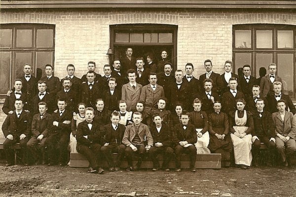 Vinterholdet på højskolen
ved Ekkodalen 1899-1900